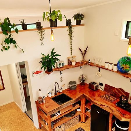 فندق Adventurer'S Chest - Pohutukawa Hotwater Beach المظهر الخارجي الصورة